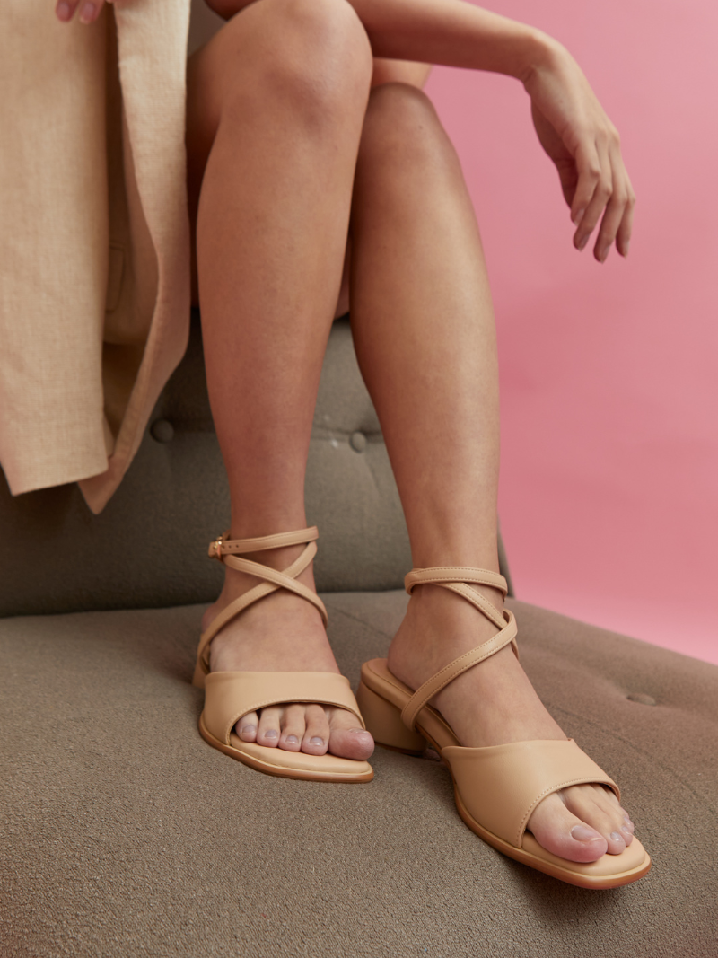 CHLOE SANDAL/SLIDES (Sand)
