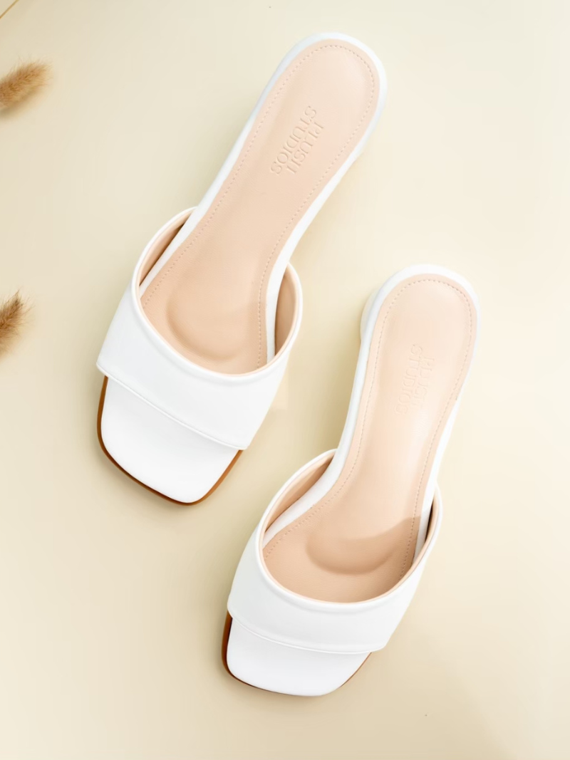 CHLOE SANDAL/SLIDES  (White)