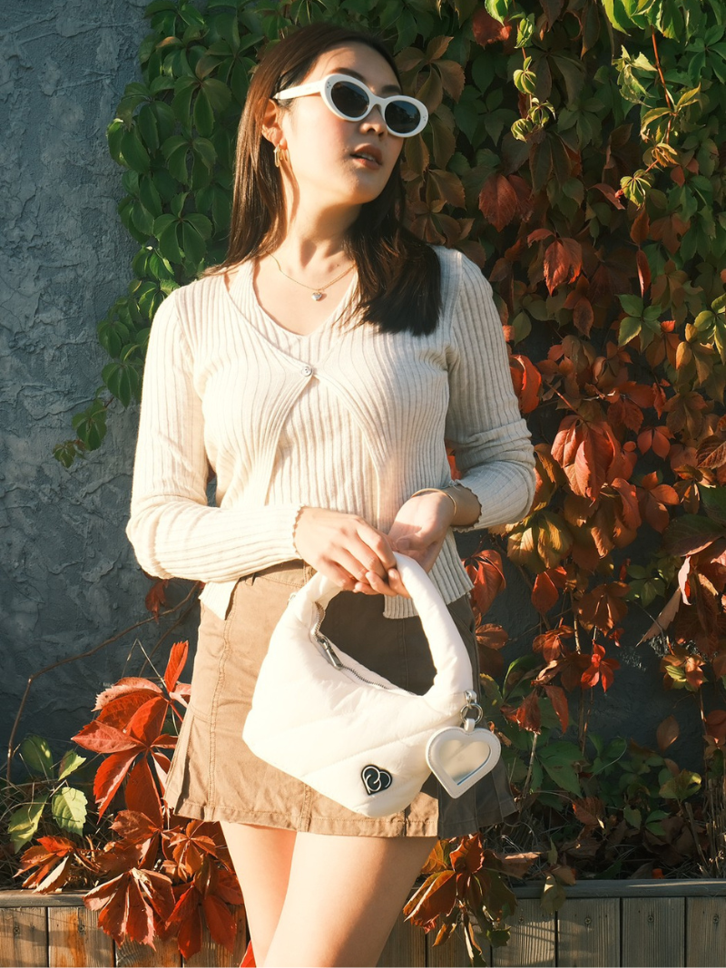 Cushion White Lola bag on Model