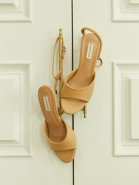 Nude Kitten heels with detachable straps front view