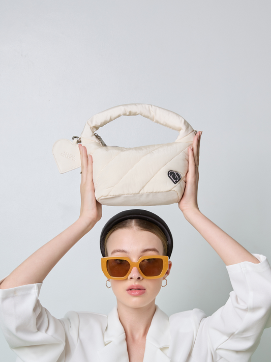 White Cushion bag with heart-shaped mirror front view