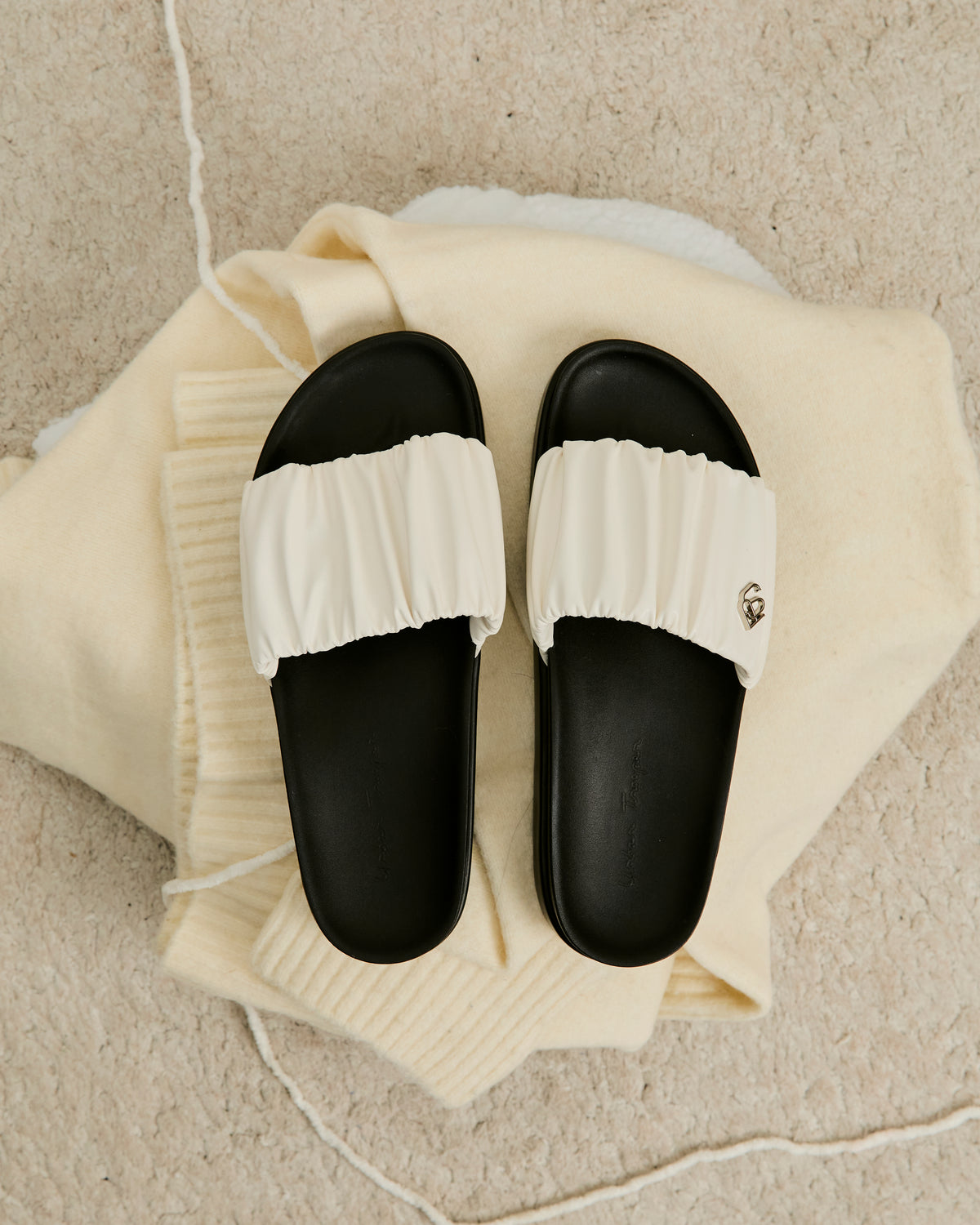 Bimba Unisex Sandals (White)