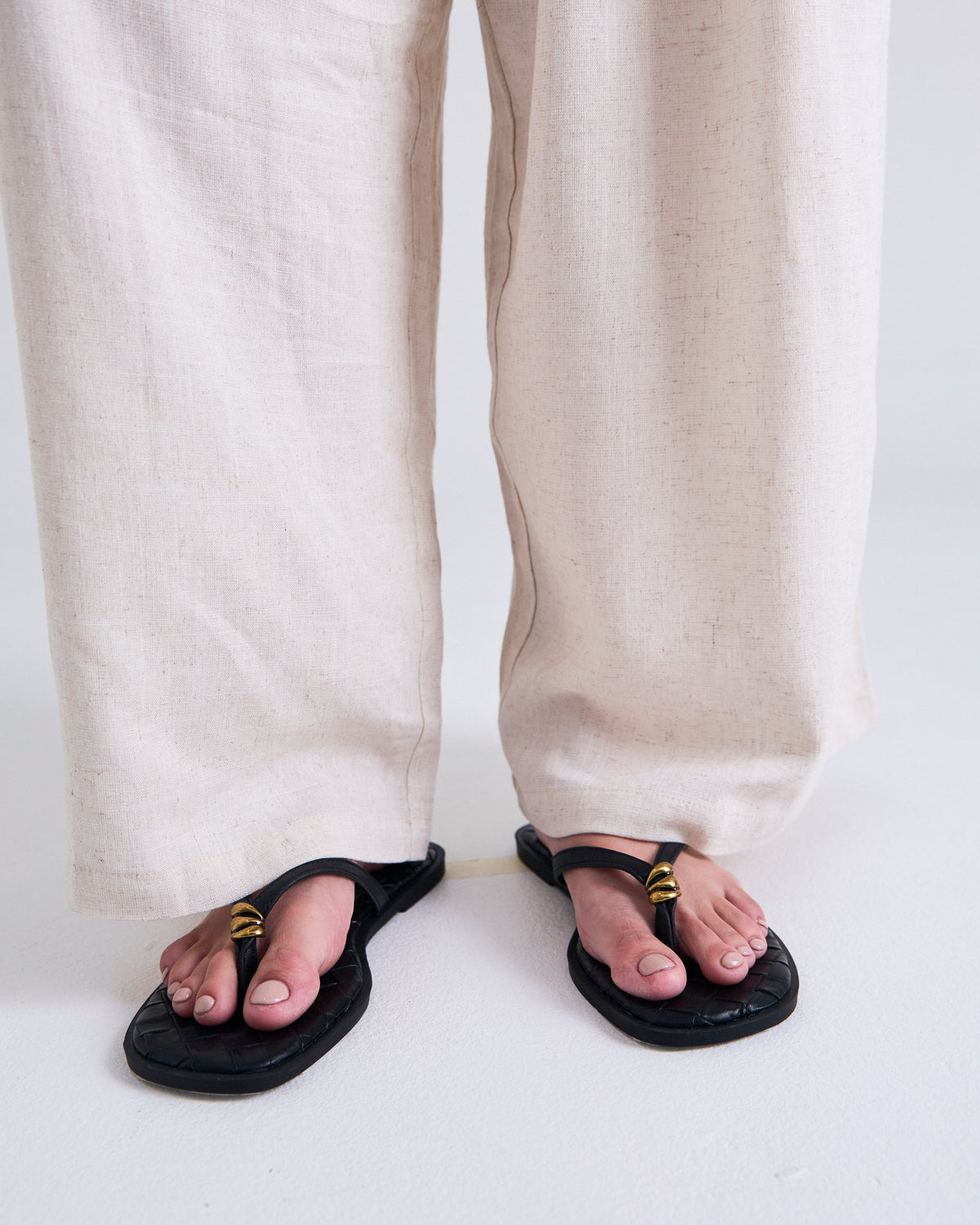 Giselle Woven Sandals (Black)